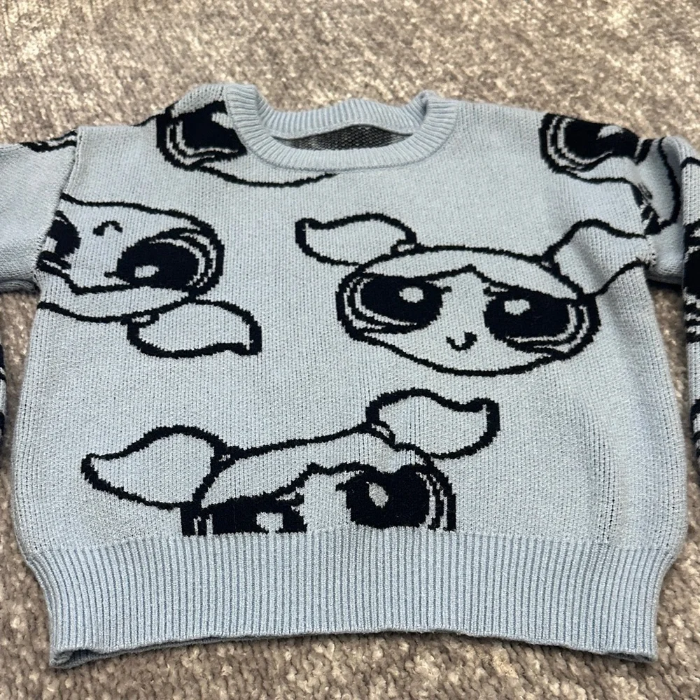 EUC thick knit baby blue powderpuff girls printed sweater size 6
